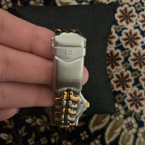Tag heuer women’s Gold and Silver Two-Tone Watch - Picture 7 of 7